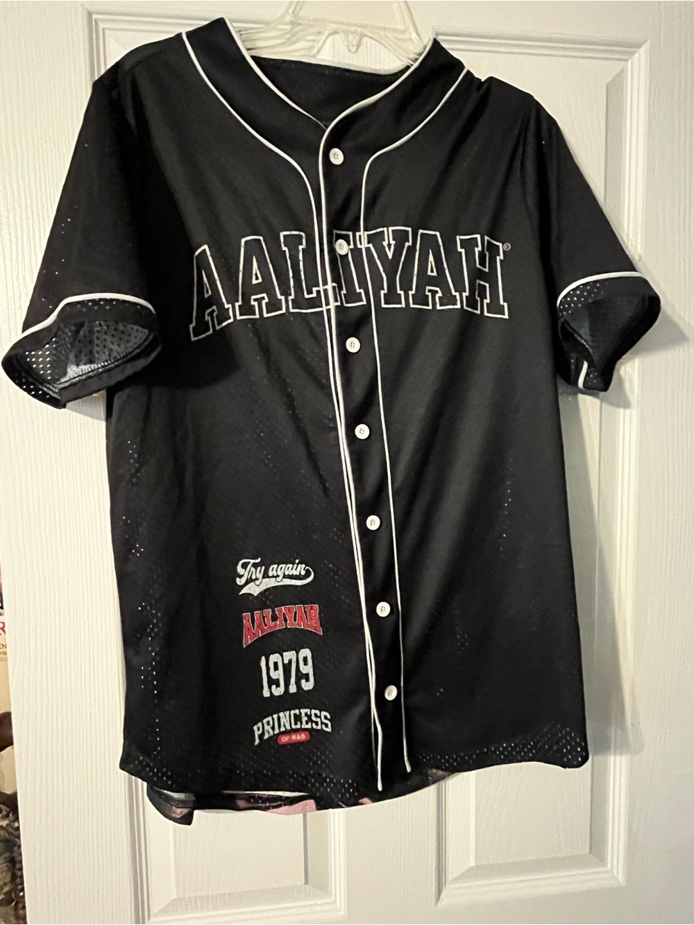 AALIYAH Black Baseball Jersey Shirt - Short Sleeve medium